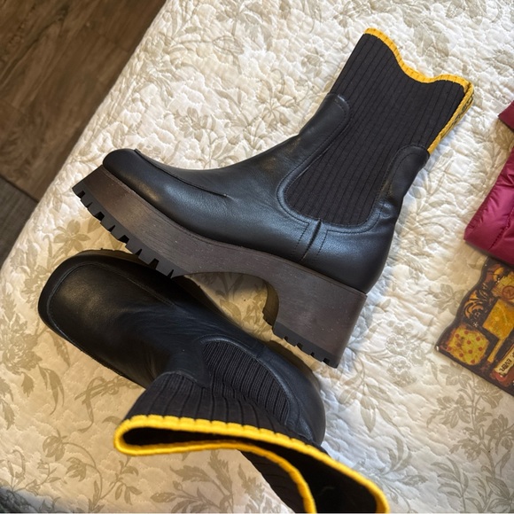 Charlotte Stone women’s like new black platform boots - Picture 10 of 16